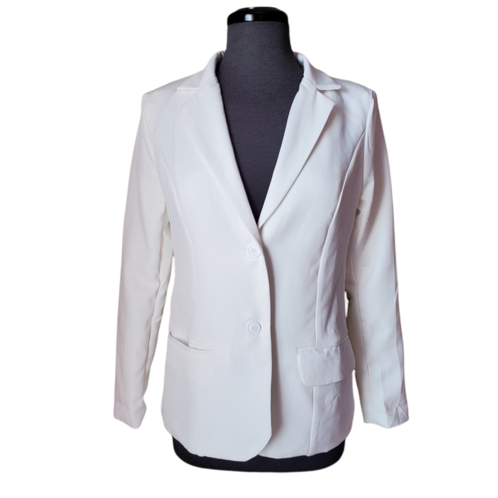 Fashion Nova Blazer.